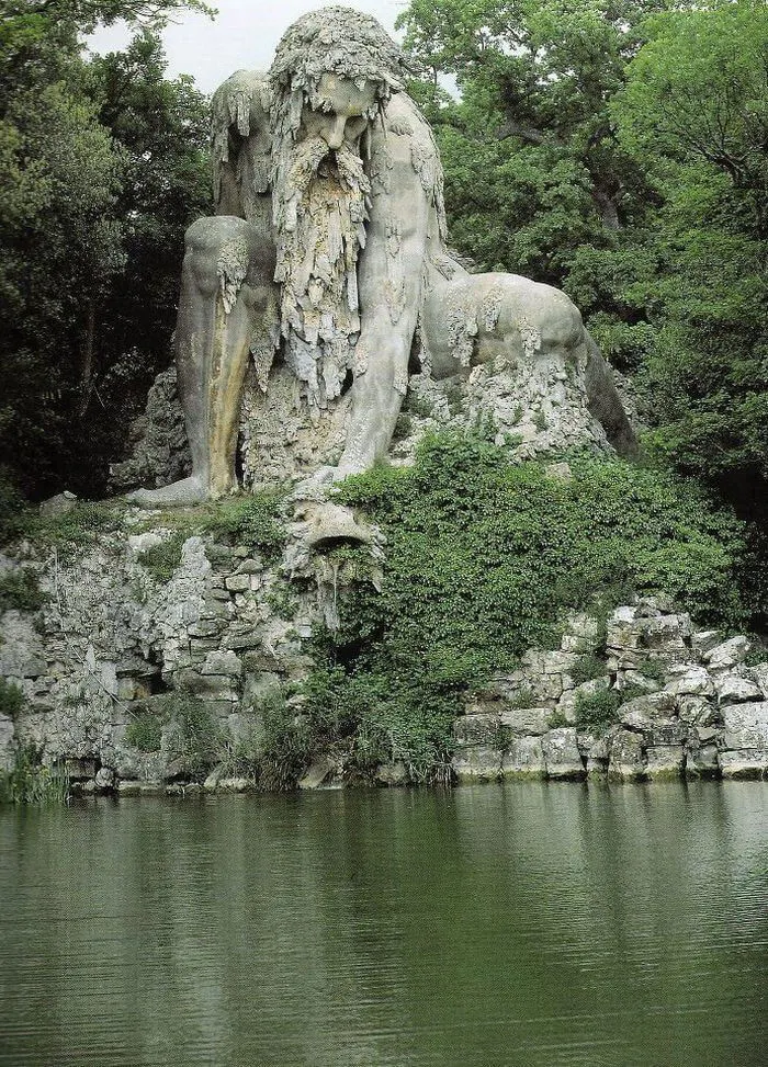 Florence hidden dculptures Tour